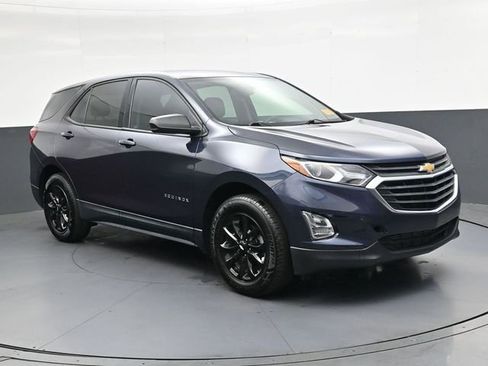 Used 2019 Chevrolet Equinox LS w/ LS Convenience Package image 2