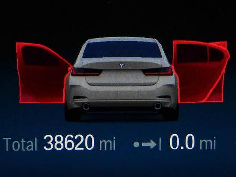 Used 2023 BMW 330i Sedan w/ Driving Assistance Package RWD image 32