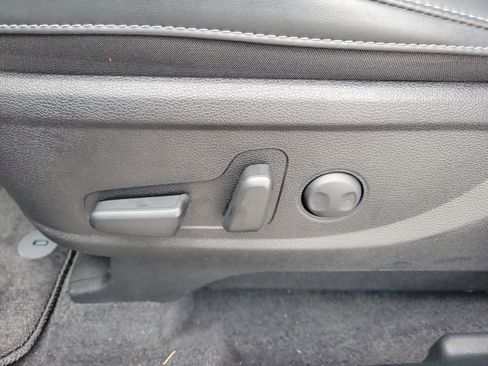 Used 2025 Kia Telluride S image 24