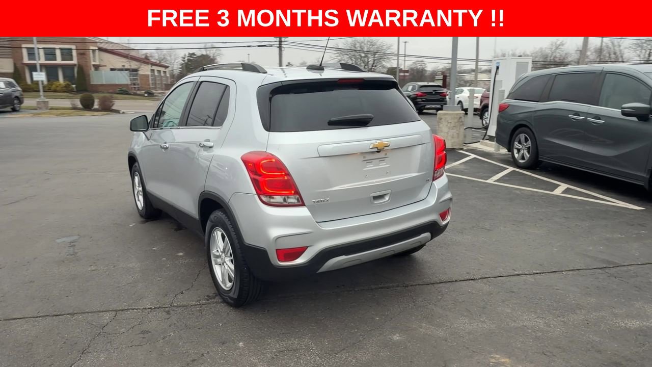 Used 2020 Chevrolet Trax LT w/ LT Convenience Package FWD image 6