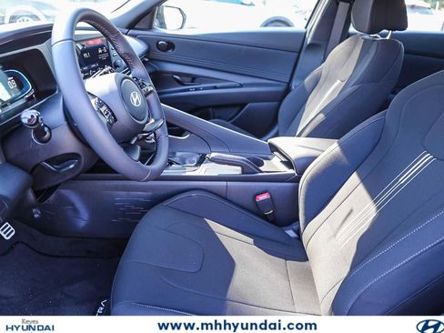 New 2025 Hyundai Elantra Sport FWD image 20