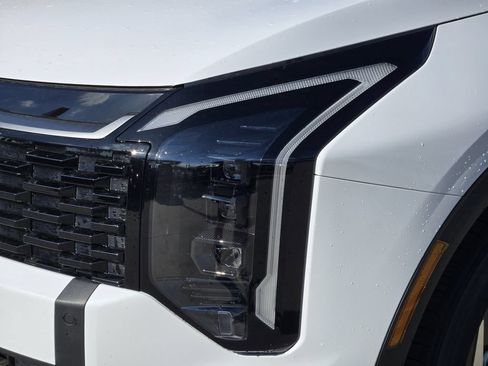 New 2026 Kia Sportage EX w/ EX Panorama Roof Package FWD image 6