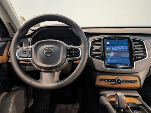 Used 2023 Volvo XC90 B6 Plus w/ Protection Package image 16