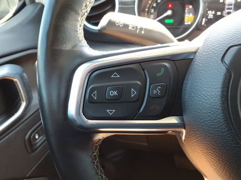 Used 2023 Jeep Wrangler Unlimited Sahara w/ Cold Weather Group AWD/4WD image 16