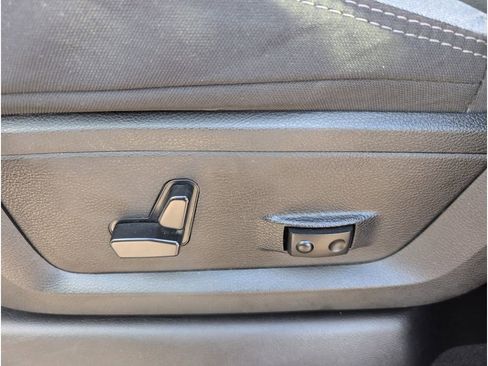 Used 2024 RAM 2500 Big Horn image 13