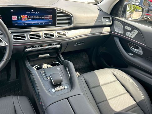 Used 2026 Mercedes-Benz GLS 450 4MATIC image 15