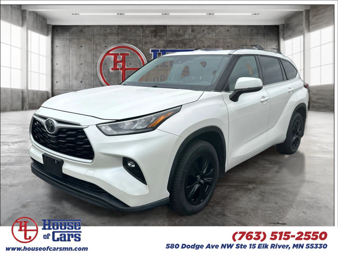 Used 2020 Toyota Highlander XLE AWD/4WD image 1