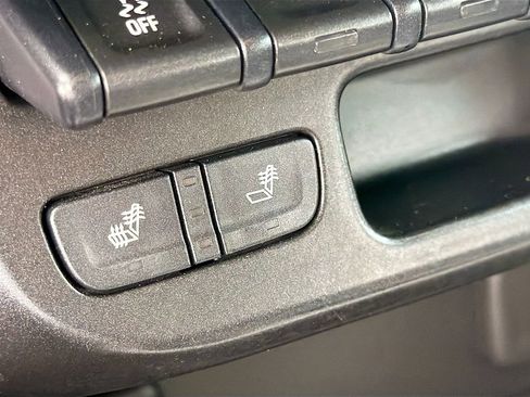 Used 2018 Chevrolet Colorado ZR2 w/ ZR2 Dusk Special Edition AWD/4WD image 19