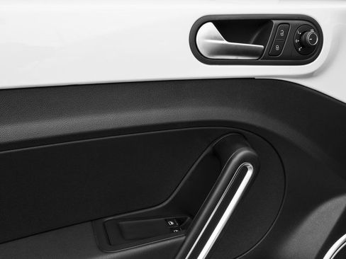 Used 2016 Volkswagen Beetle 1.8T image 18