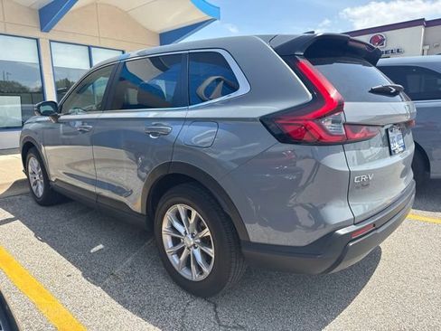 Used 2024 Honda CR-V EX image 8