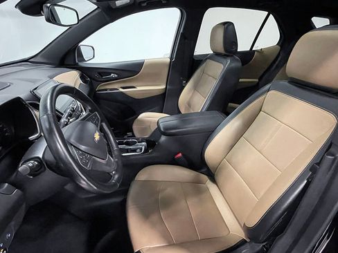 Used 2023 Chevrolet Equinox Premier AWD/4WD image 3