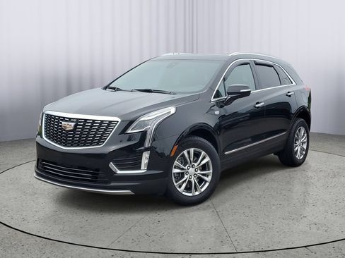 Certified 2023 Cadillac XT5 Premium Luxury FWD image 1