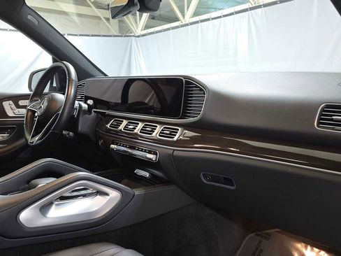 Used 2024 Mercedes-Benz GLE 350 GLE 350 w/ 3rd Row Seat Package image 12