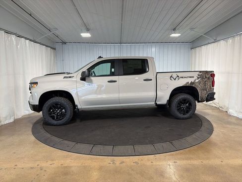 New 2026 Chevrolet Silverado 1500 Custom Trail Boss AWD/4WD image 2