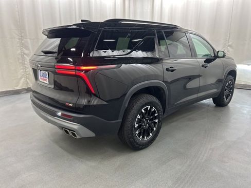 Used 2024 Chevrolet Traverse Z71 image 6