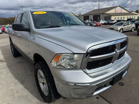 Used 2014 RAM 1500 Classic SLT image 3