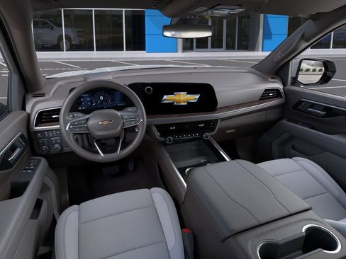 New 2026 Chevrolet Suburban LS AWD/4WD image 39