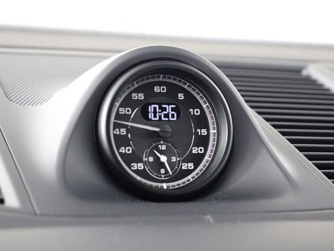 New 2026 Porsche Macan GTS image 16