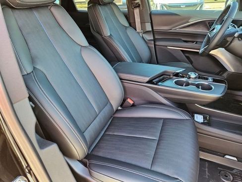 New 2026 Cadillac Lyriq Premium Sport image 27