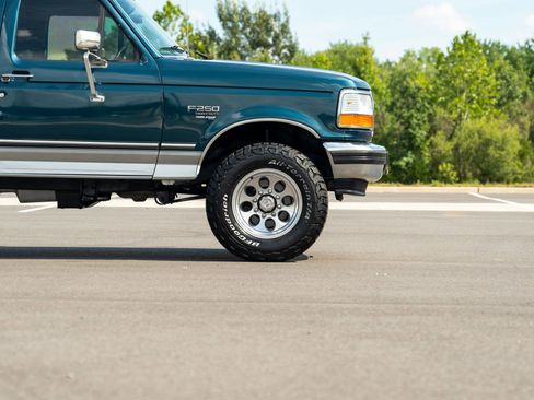 Used 1997 Ford F250 XLT image 13