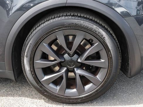 Used 2024 Tesla Model X AWD/4WD image 13
