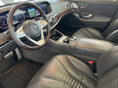 Used 2018 Mercedes-Benz S 560 Sedan image 10