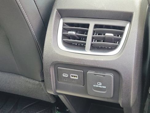 Used 2024 Chevrolet Blazer LT w/ Sound & Technology Package FWD image 6