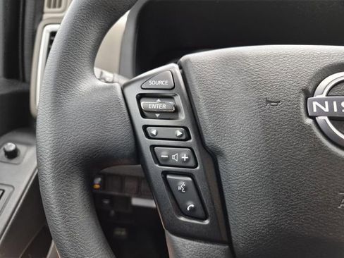 Used 2023 Nissan Frontier SV w/ Technology Package image 26