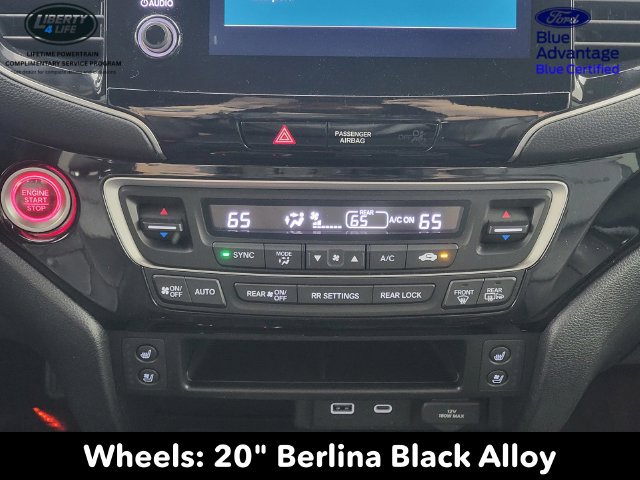 Used 2024 Honda Passport Black Edition image 23