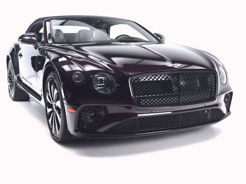 Used 2024 Bentley Continental GT V8 image 30