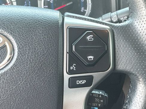 Used 2018 Toyota 4Runner SR5 Premium RWD image 25