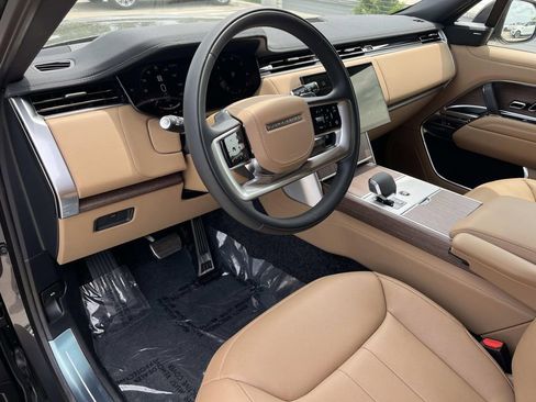 New 2026 Land Rover Range Rover Long Wheelbase SE AWD/4WD image 11