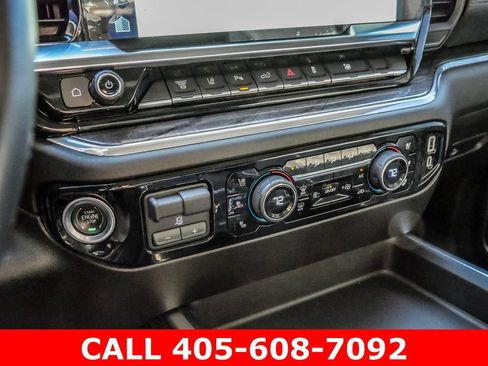 Used 2025 Chevrolet Silverado 3500 LTZ w/ LTZ Convenience Package AWD/4WD image 37