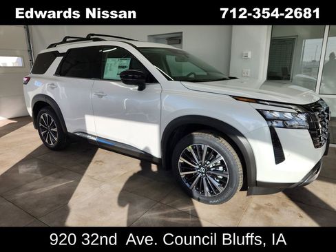 New 2026 Nissan Pathfinder Platinum w/ Cargo Package image 1