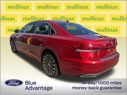 Used 2022 Volkswagen Passat 2.0T FWD image 3
