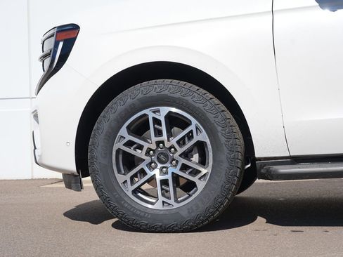 Used 2025 Ford Expedition Max Active image 11