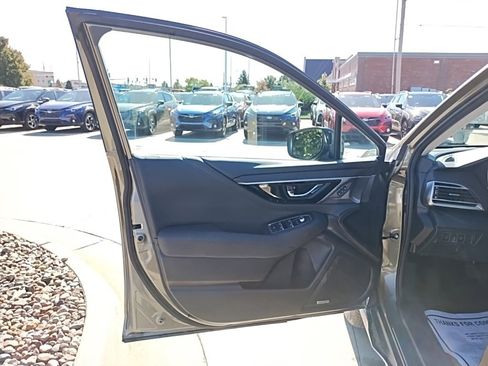 Certified 2025 Subaru Outback Limited image 19