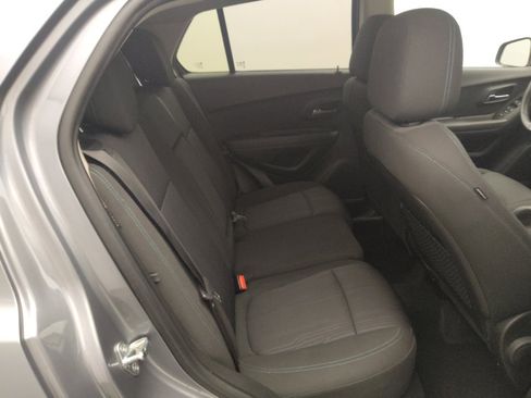 Used 2015 Chevrolet Trax LT w/ LT Sun and Sound Package AWD/4WD image 19