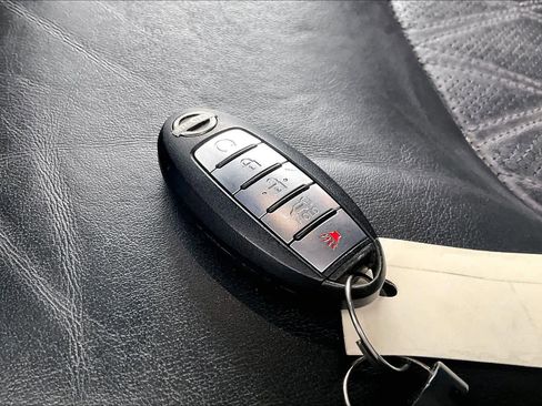 Certified 2022 Nissan Armada Platinum image 13