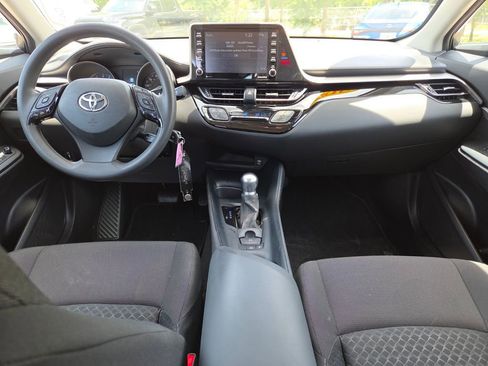 Used 2021 Toyota C-HR LE FWD image 5
