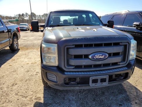 Used 2015 Ford F250 XL w/ Power Equipment Group image 4