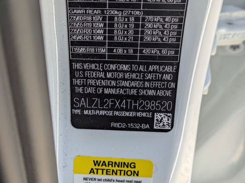 Used 2026 Land Rover Range Rover Evoque Dynamic SE image 22