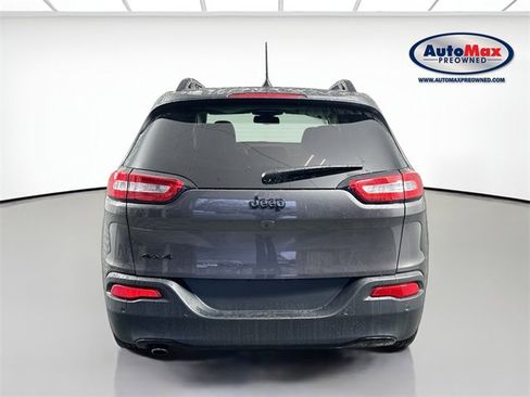 Used 2018 Jeep Cherokee Limited w/ High Altitude Package image 8