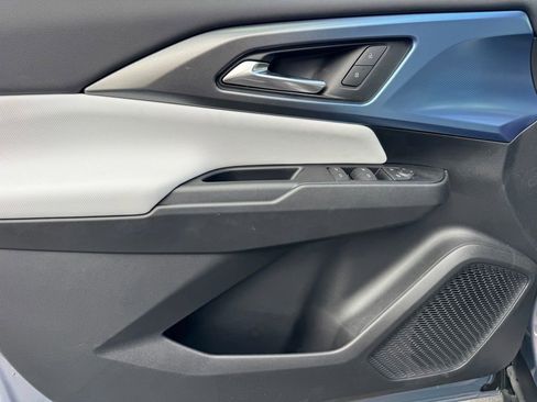 New 2026 Chevrolet Equinox EV LT FWD image 15