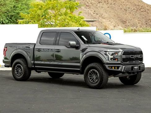 Used 2020 Ford F150 Raptor w/ Equipment Group 802A Luxury AWD/4WD image 4