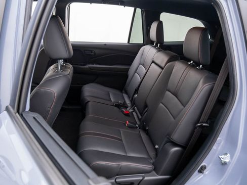 Certified 2022 Honda Pilot TrailSport image 17