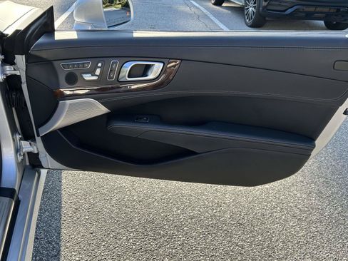 Used 2013 Mercedes-Benz SL 550 image 49
