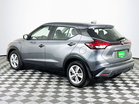 Used 2021 Nissan Kicks S image 6