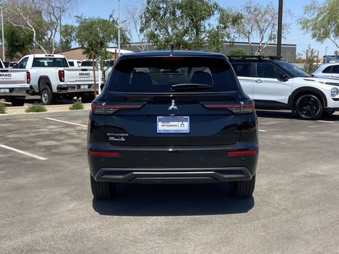 New 2026 Mitsubishi Outlander ES FWD image 5