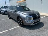 Used 2022 Mitsubishi Outlander SEL image 2